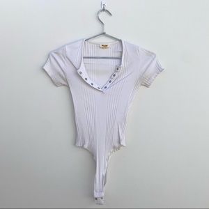Re/Done white ribbed v-neck bodysuit